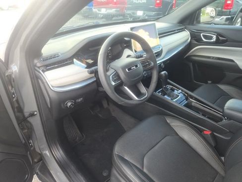Used 2023 Jeep Compass Limited AWD/4WD image 27