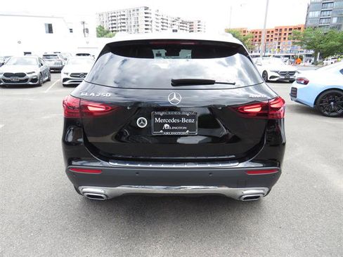 Used 2026 Mercedes-Benz GLA 250 4MATIC image 3