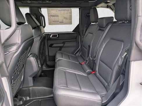 New 2025 Ford Bronco Badlands image 16