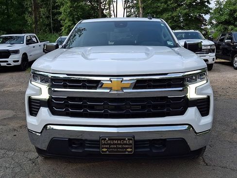 Used 2024 Chevrolet Silverado 1500 LT AWD/4WD image 2