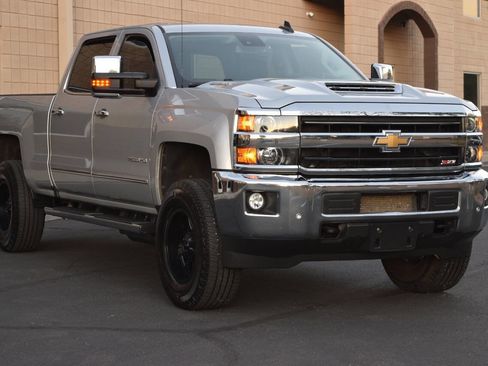 Used 2019 Chevrolet Silverado 2500 LTZ w/ Duramax Plus Package image 3
