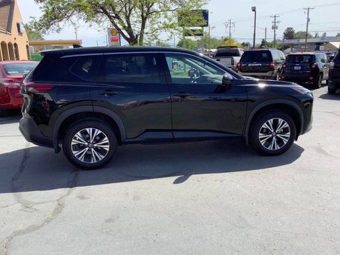 Used 2021 Nissan Rogue SV AWD/4WD image 10