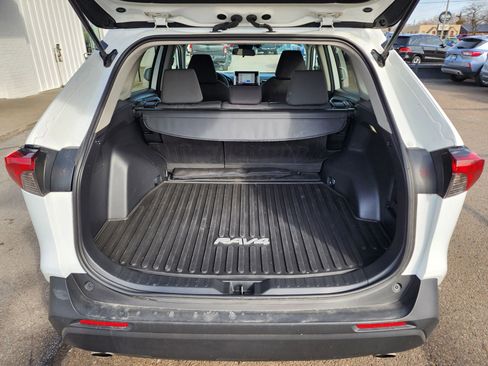 Used 2023 Toyota RAV4 XLE w/ XLE Grade Weather Package image 7