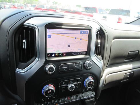 Used 2021 GMC Sierra 1500 SLT w/ SLT Premium Plus Package AWD/4WD image 34