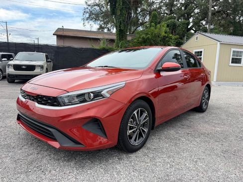 Used 2024 Kia Forte LXS w/ LXS Technology Package FWD image 1