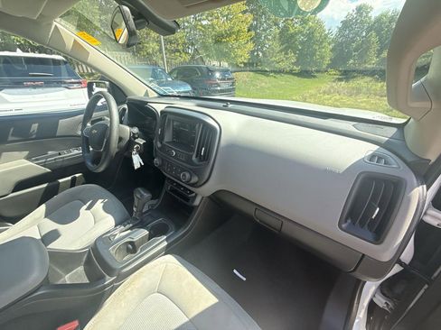 Certified 2019 Chevrolet Colorado W/T w/ Custom Special Edition image 31