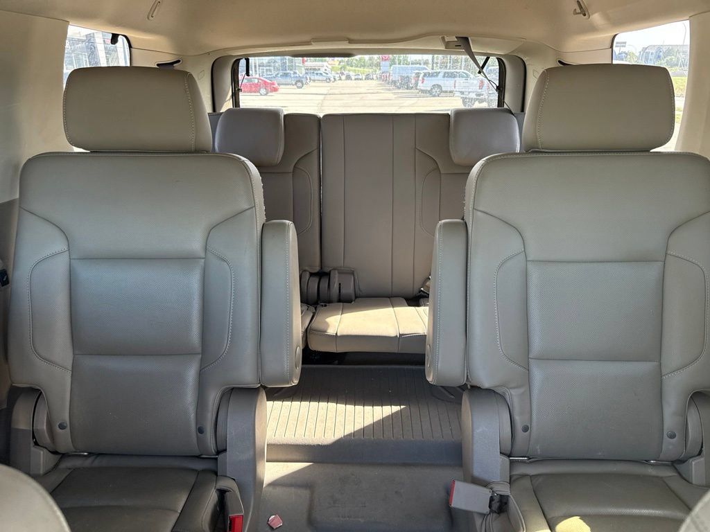Used 2019 GMC Yukon SLT w/ Premium Edition AWD/4WD image 21