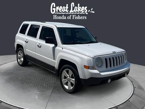 Used 2013 Jeep Patriot Latitude FWD image 7
