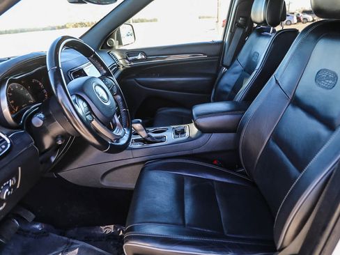 Used 2020 Jeep Grand Cherokee Overland image 17