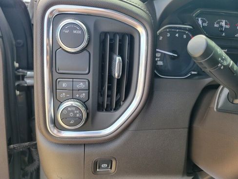 Used 2021 GMC Sierra 1500 SLT RWD image 19
