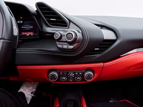 Used 2018 Ferrari 488 Spider RWD image 80