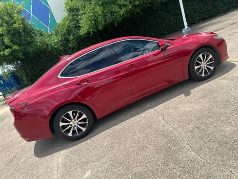 Used 2017 Acura TLX w/ Technology Package FWD image 4