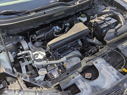 Used 2018 Nissan Rogue SL FWD image 20