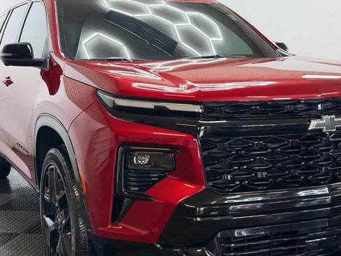 Certified 2024 Chevrolet Traverse RS w/ LPO, Floor Liner Package image 3