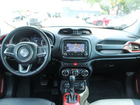 Used 2015 Jeep Renegade Trailhawk w/ Premium Leather Group AWD/4WD image 16
