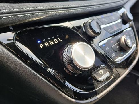 New 2027 Chrysler Pacifica Select FWD image 26
