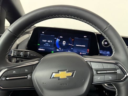 New 2026 Chevrolet Equinox EV LT image 20