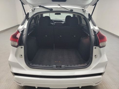 Used 2021 Nissan Kicks S FWD image 29