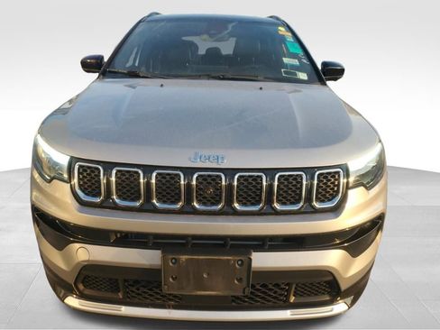 Used 2023 Jeep Compass Limited w/ Elite Group AWD/4WD image 11