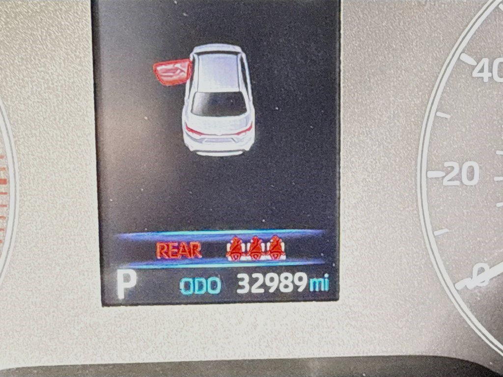 Used 2023 Toyota Corolla LE FWD image 15