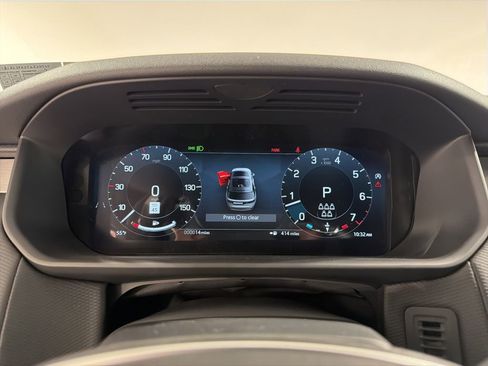 New 2026 Land Rover Discovery Dynamic SE image 15