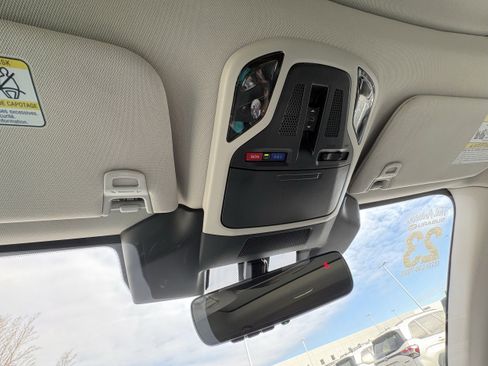 Used 2023 Subaru Outback Limited image 22