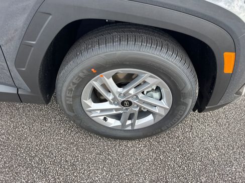 New 2026 Hyundai Tucson SE image 12