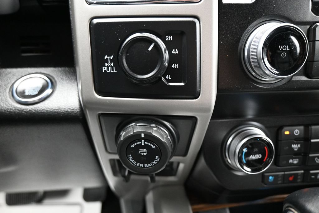 Used 2020 Ford F150 Lariat w/ Equipment Group 502A Luxury AWD/4WD image 21