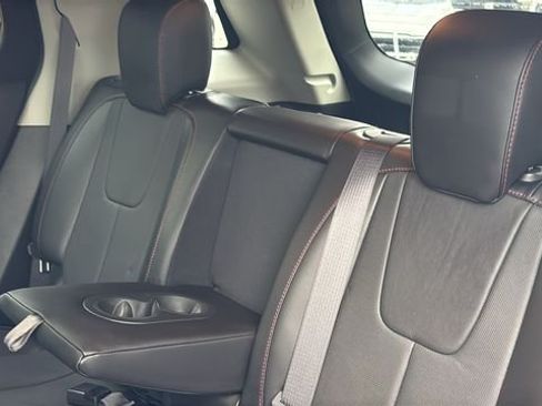Used 2017 GMC Terrain SLT w/ Open Road Package FWD image 25