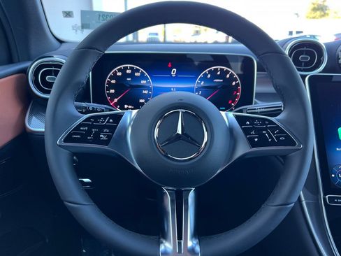 Certified 2026 Mercedes-Benz GLC 300 4MATIC image 27