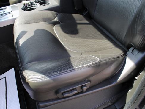 Used 2012 Nissan Pathfinder Silver AWD/4WD image 24