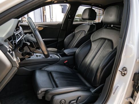 Used 2018 Audi S4 Premium Plus w/ Navigation Package image 4