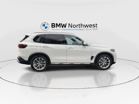 New 2026 BMW X5 xDrive40i AWD/4WD image 4