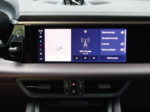 Used 2025 Porsche Macan Electric image 35