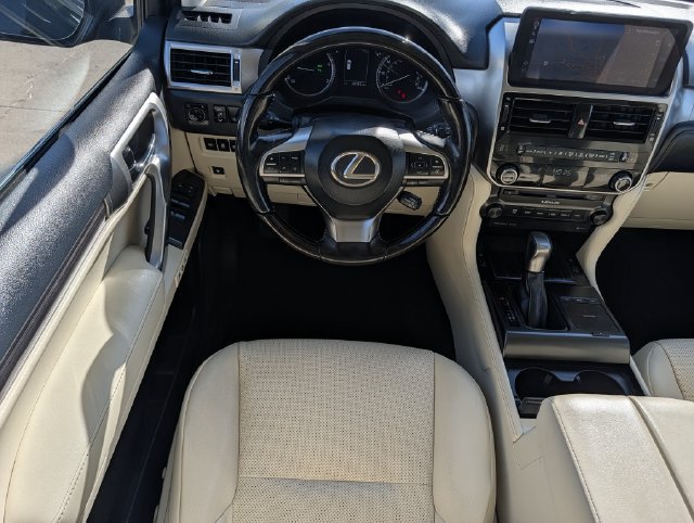 Used 2023 Lexus GX 460 Premium w/ Premium Package AWD/4WD image 12