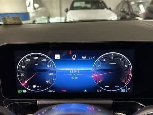Used 2025 Mercedes-Benz GLA 250 4MATIC image 17