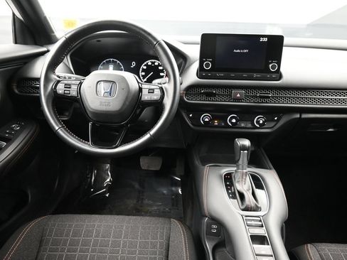 Used 2025 Honda HR-V Sport image 19