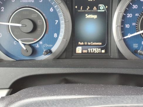 Used 2016 Toyota Sienna XLE FWD image 24