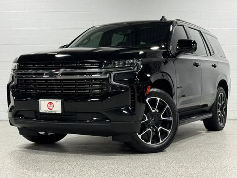 Used 2022 Chevrolet Tahoe RST w/ Luxury Package AWD/4WD image 2