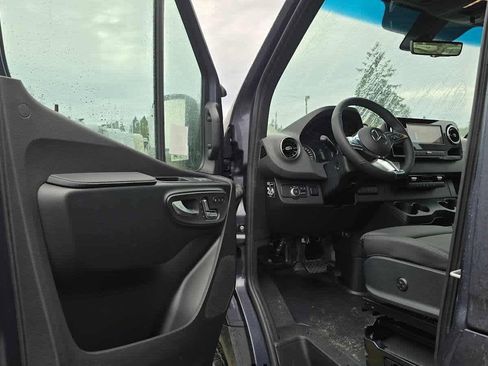 New 2026 Mercedes-Benz Sprinter 2500 image 23