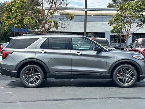 Used 2026 Ford Explorer ST w/ Sun And Sound Package AWD/4WD image 3