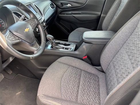 Certified 2024 Chevrolet Equinox LT image 9