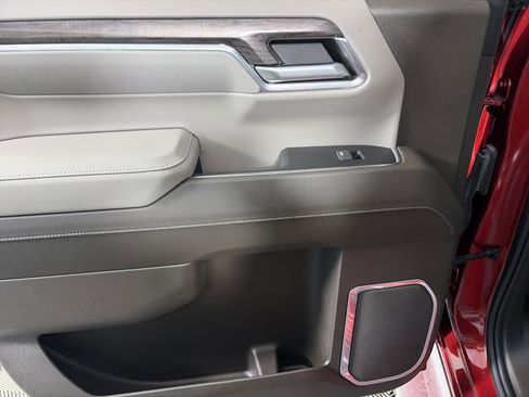 Used 2023 Chevrolet Silverado 1500 LTZ image 35