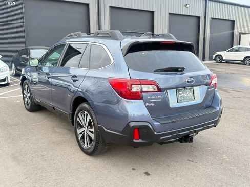 Used 2018 Subaru Outback 2.5i Limited image 4