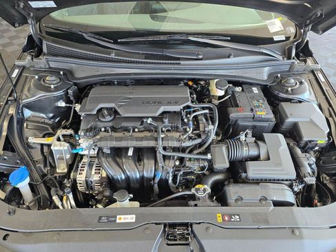 New 2026 Hyundai Elantra Sport FWD image 11