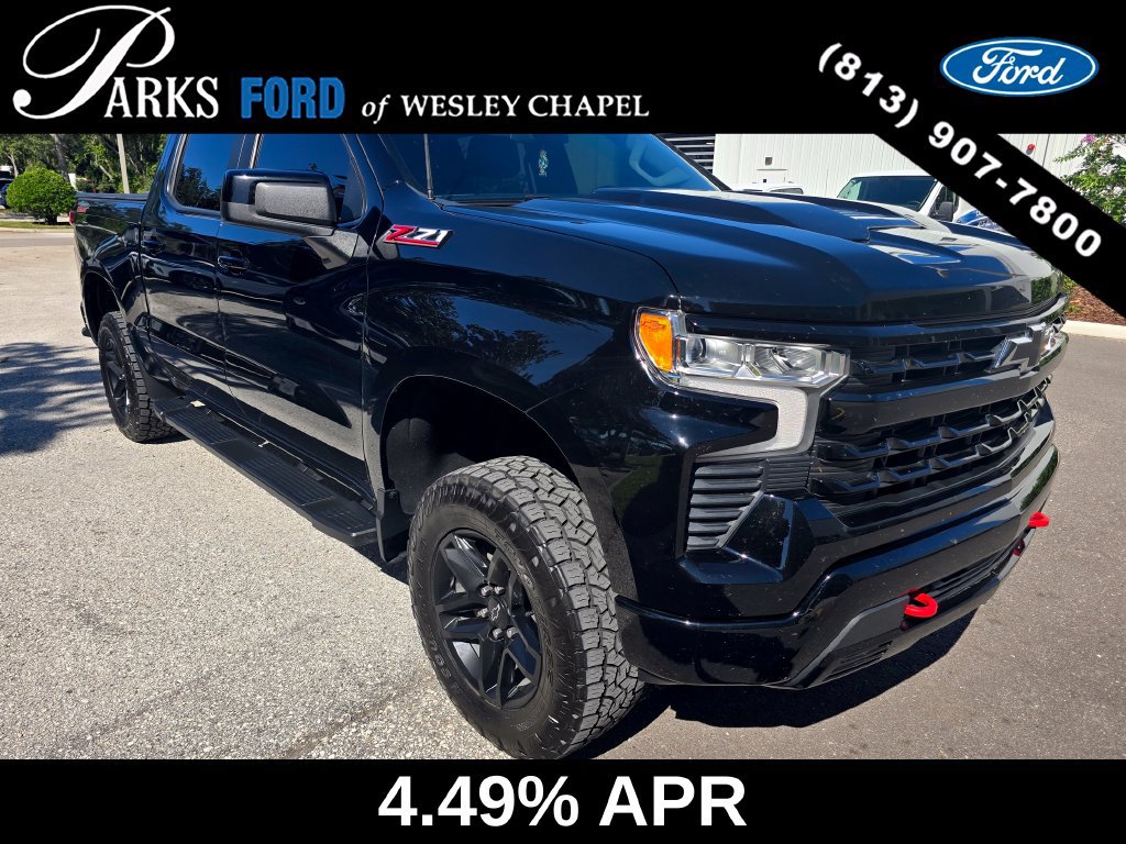 Used 2024 Chevrolet Silverado 1500 LT Trail Boss w/ Convenience Package II AWD/4WD image 4