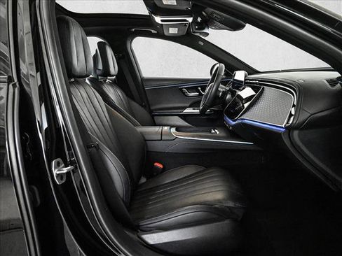 New 2026 Mercedes-Benz E 450 4MATIC Sedan image 23