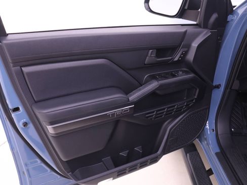 Used 2025 Toyota 4Runner TRD Sport Premium AWD/4WD image 9