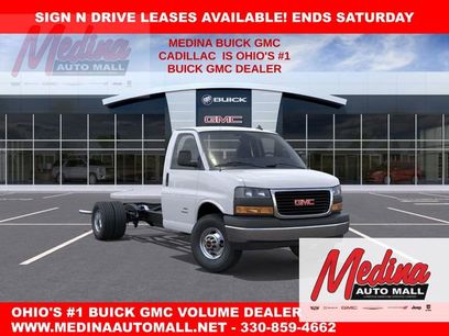 New 2025 GMC Savana 3500 w/ Power Convenience Package