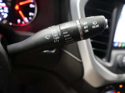 Used 2023 GMC Acadia SLT w/ Elevation Edition AWD/4WD image 39